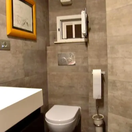Appartamento Charming With Balcony In - 45 M² With Parking *