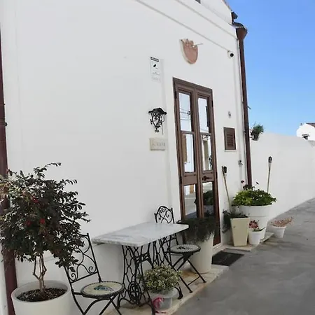 Charming With Balcony In - 45 M² With Parking * Pisticci