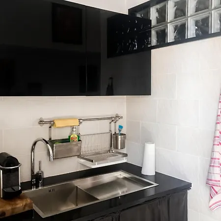 Appartamento Charming With Balcony In - 45 M² With Parking *